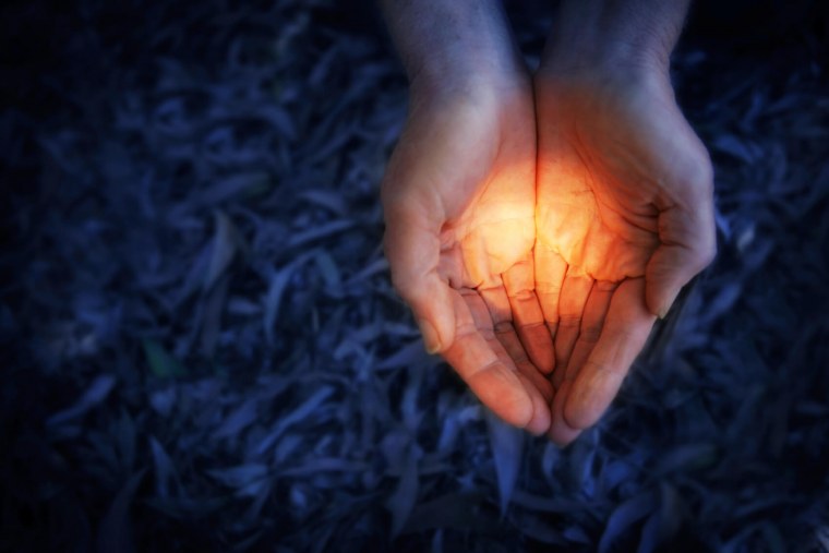 Свечение в ладонях