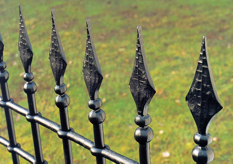 Пики для забора