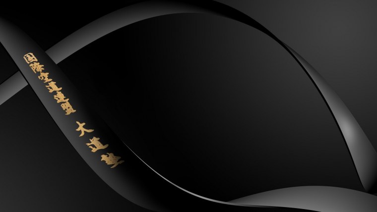 Самурай на черном фоне