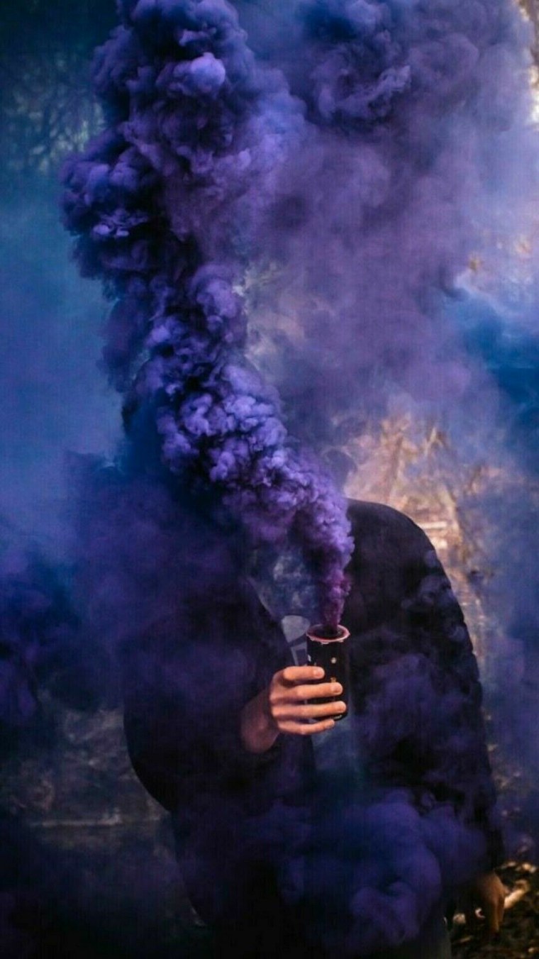 Человек в дыму