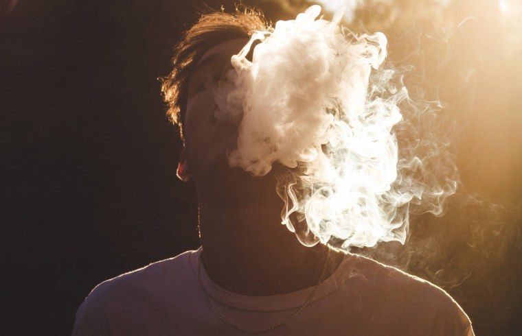 Дым изо рта