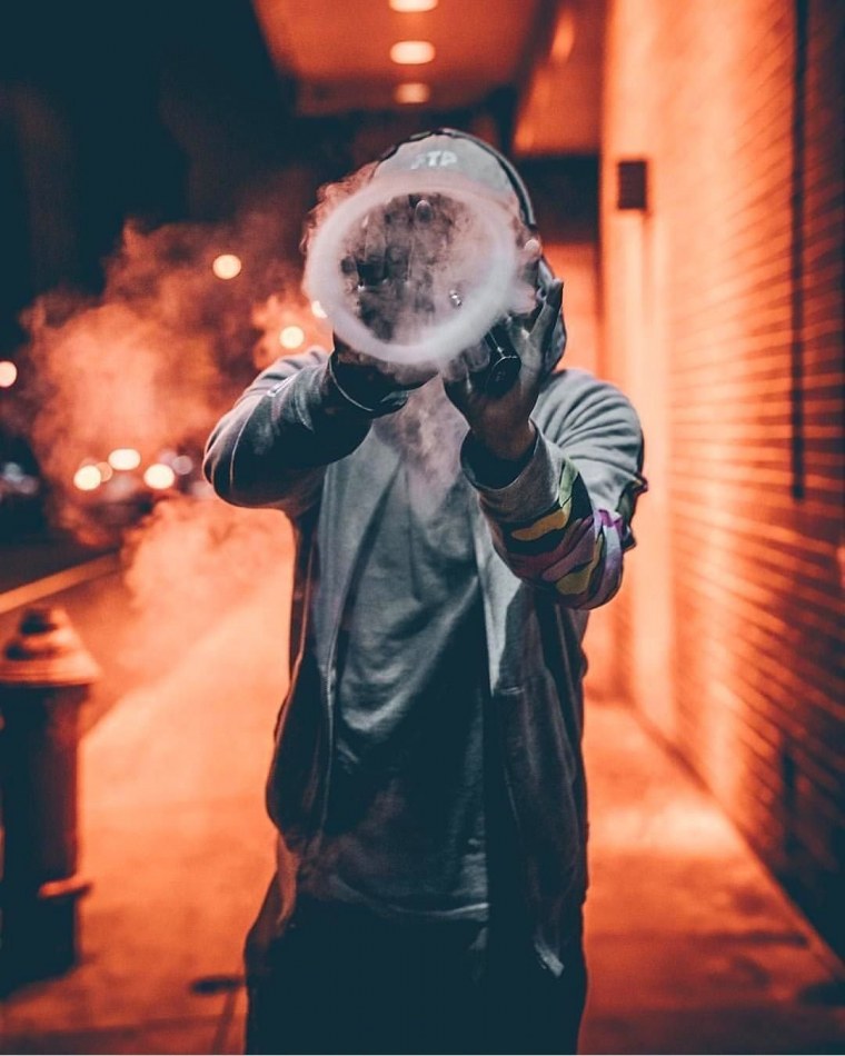 Лицо в дыму