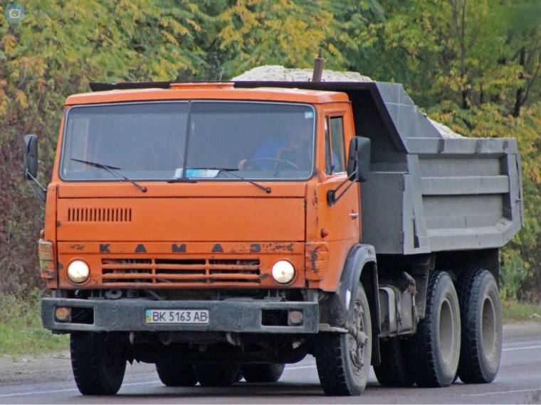 Старый КАМАЗ 5511
