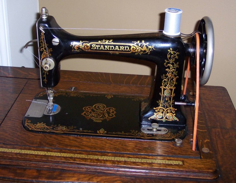 Швейная машинка Reform