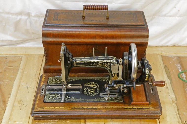 Швейная машинка Гритцнер