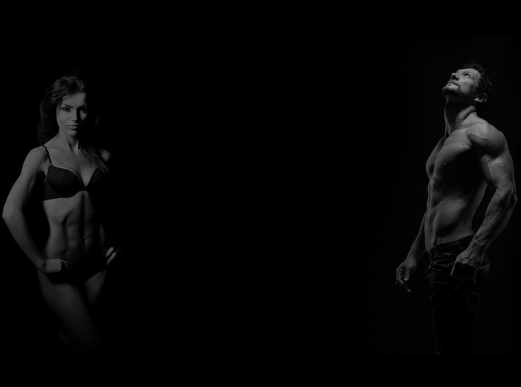 Парень на черном фоне