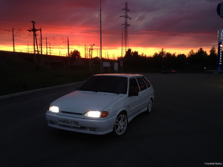 ВАЗ 2114 белая тонированная