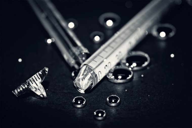 Разбитый безртутный градусник