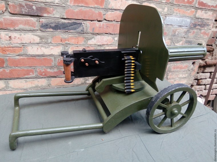 Макет пулемета Максим