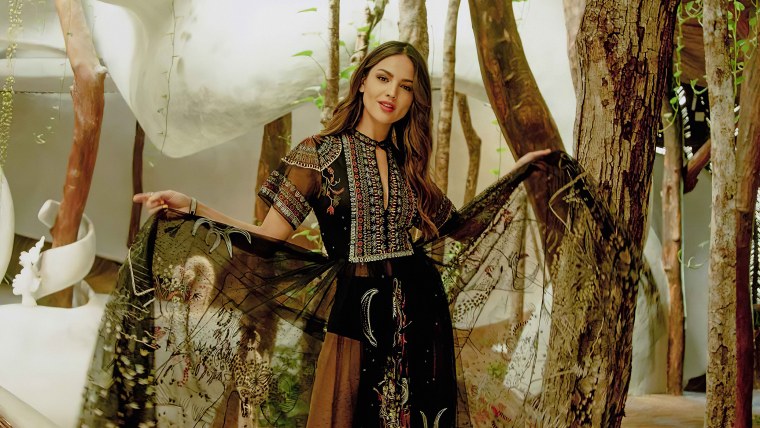 Эйза Гонсалес