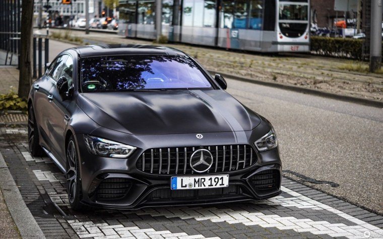 Мерседес АМГ ГТ 63