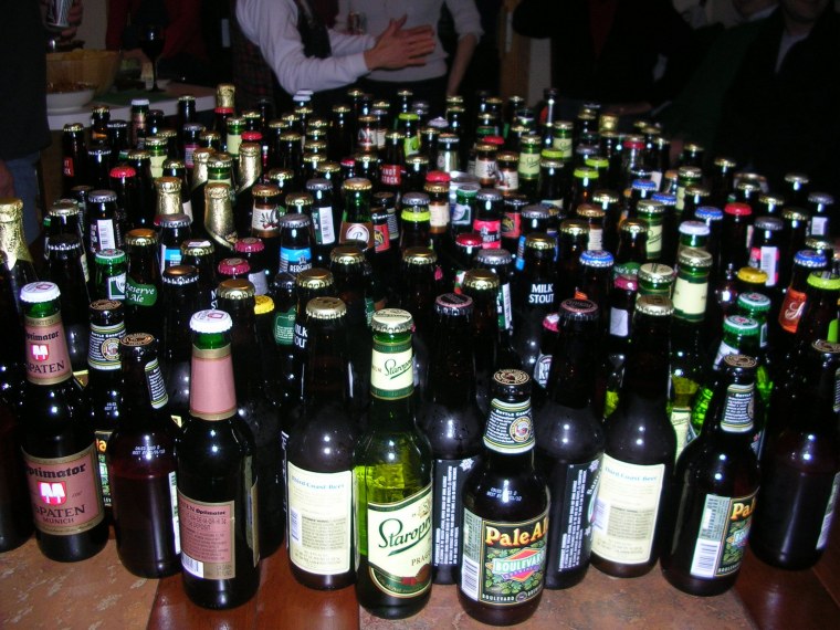 Фото пива на столе