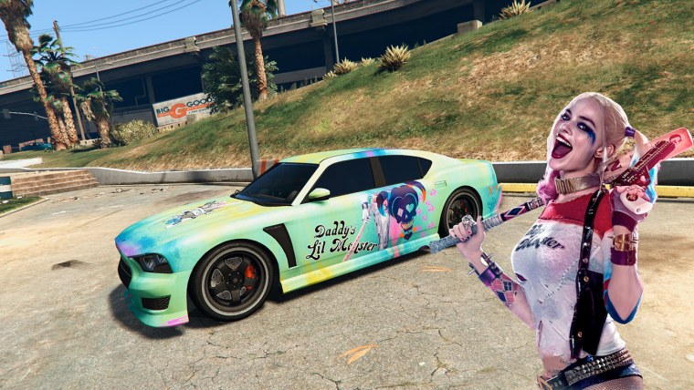 Харли Квинн на машине