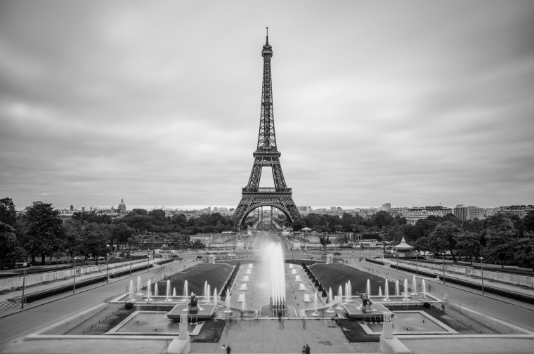 Эйфелева башня в Париже