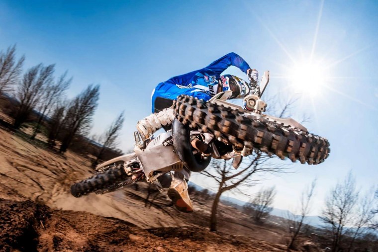 Бешеный мотокросс