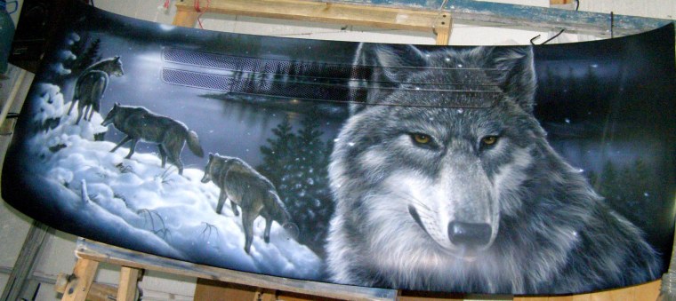 Аэрография волк на стене