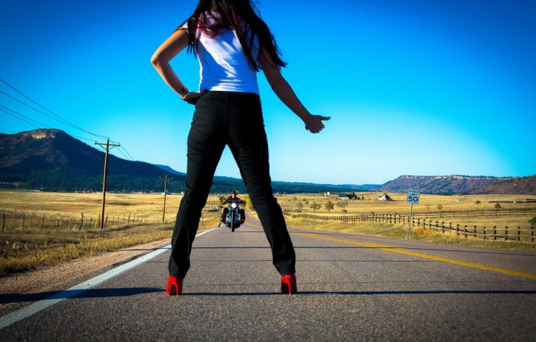 Девочки на обочине