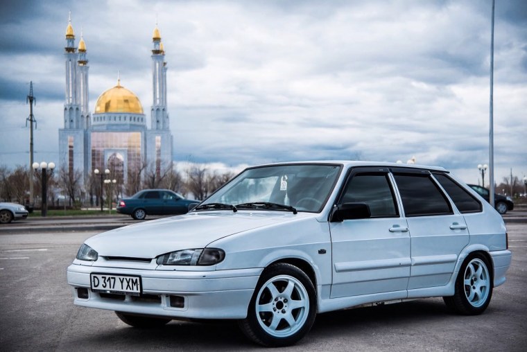 ВАЗ 2114 матовая белая