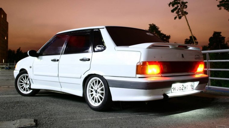 Тюнингованная ВАЗ 2115