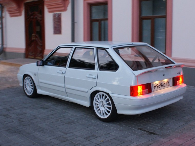 ВАЗ 2114 белая