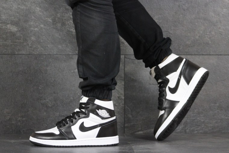 Nike Air Jordan 1 Retro High og Black White