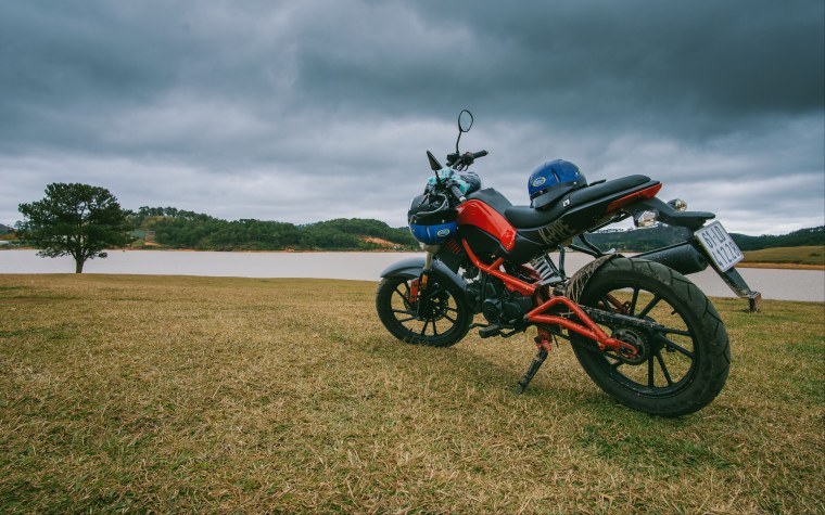 Мопед на природе