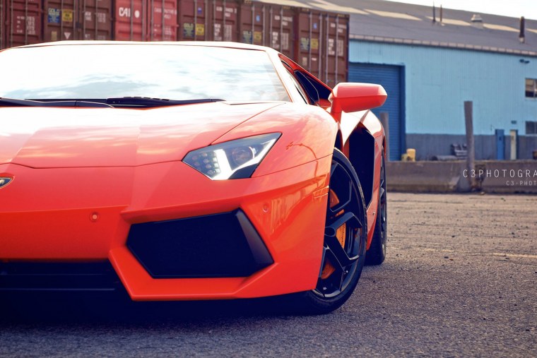 Ламбо Ламборгини авентадор