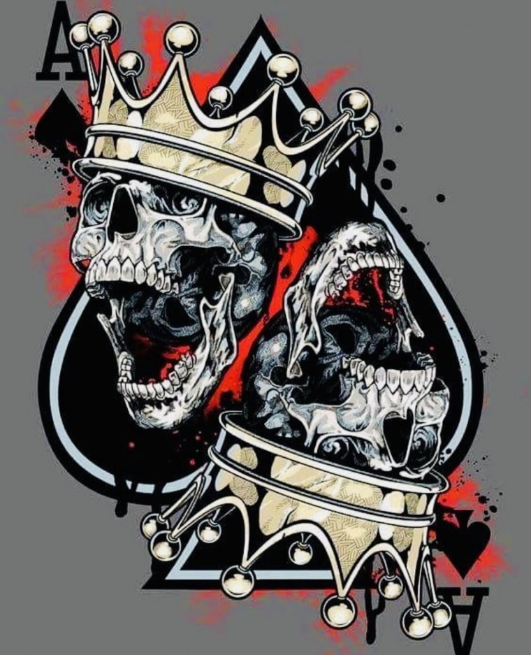 Скелет с картами