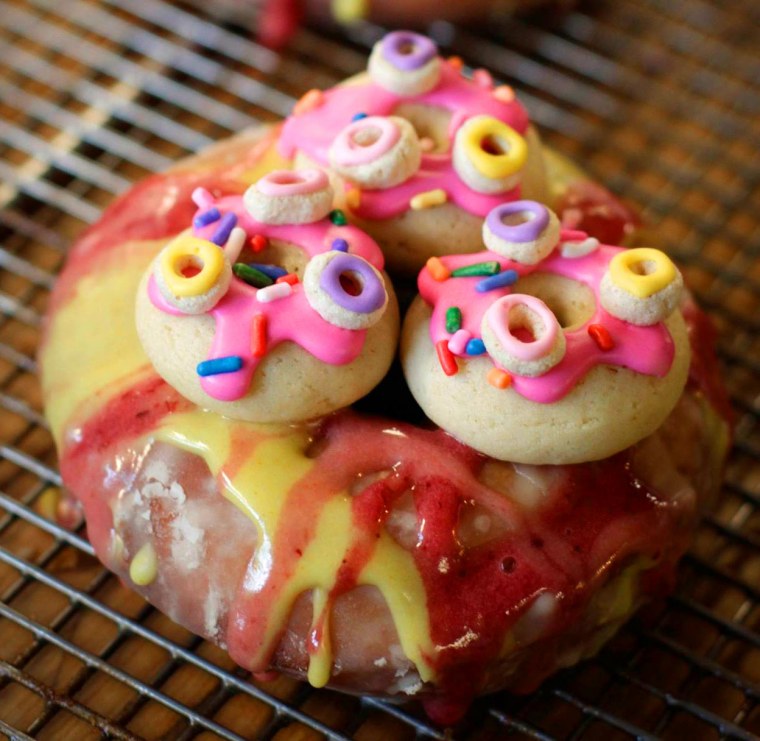 Прикольный пончик