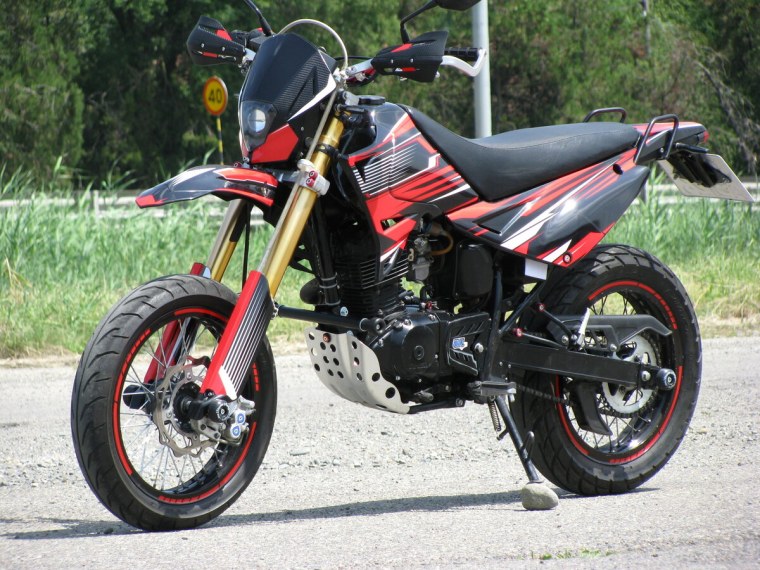 Мотард Магнум 250