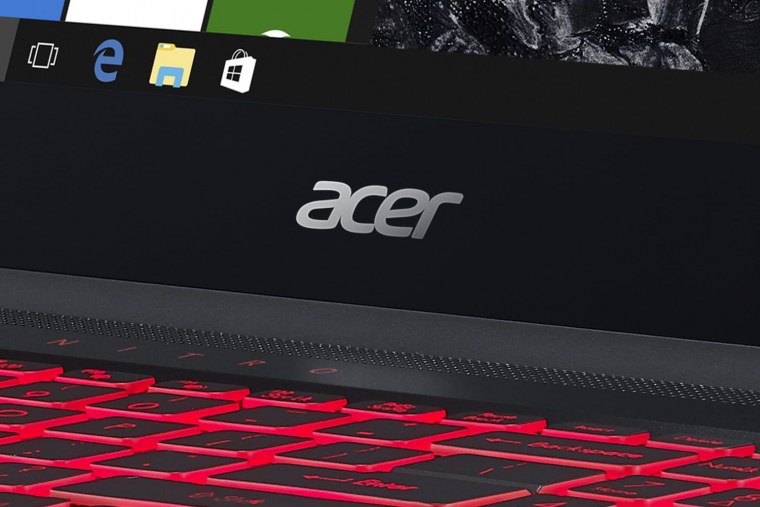 Надпись Acer