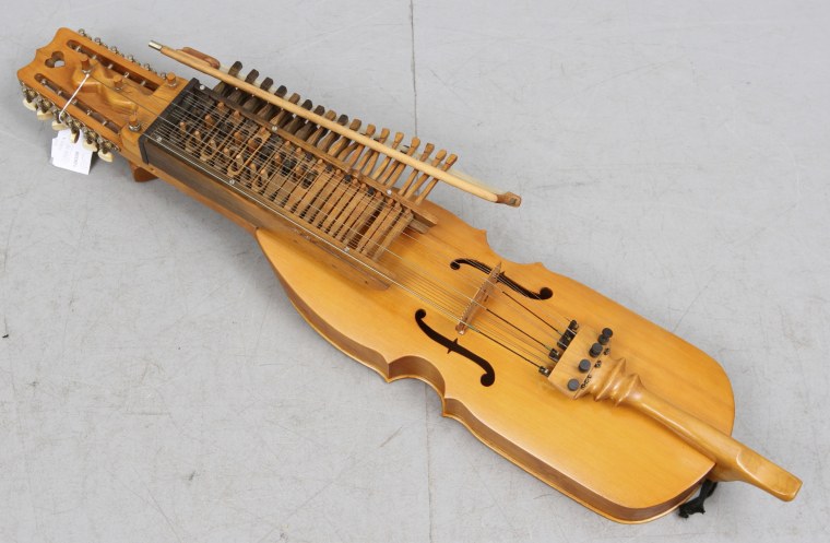 Никельхарпа струнный музыкальный инструмент
