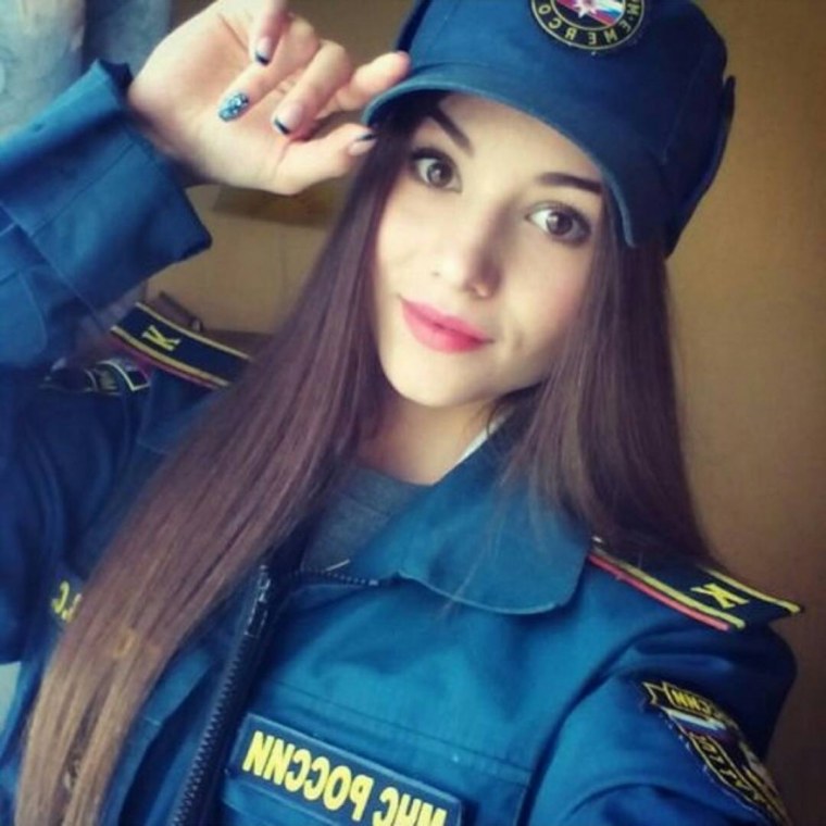 Девушки в форме МЧС