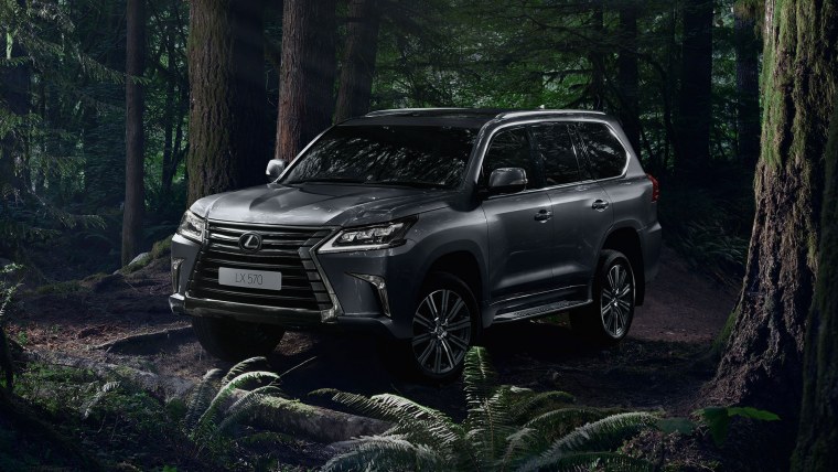 Toyota Land Cruiser 300 и Lexus LX