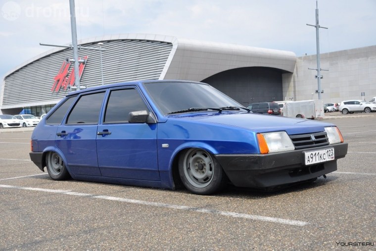 ВАЗ 2109 заниженная