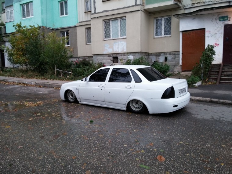 Лада Приора заниженная