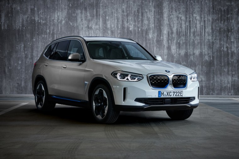 BMW IX 2021 электрокроссовер