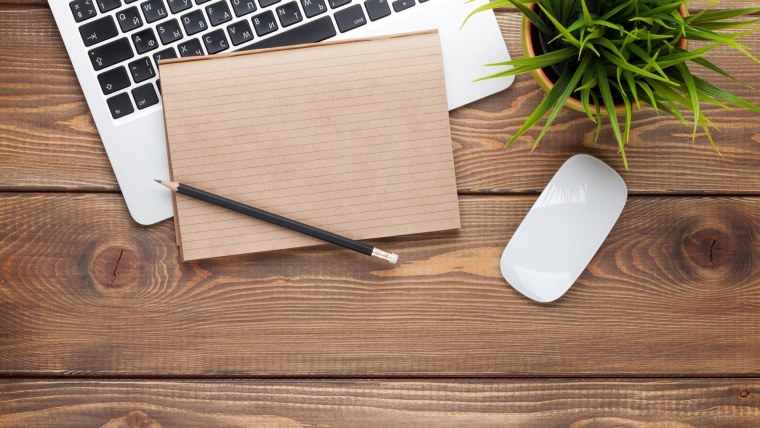 Письменный стол сверху