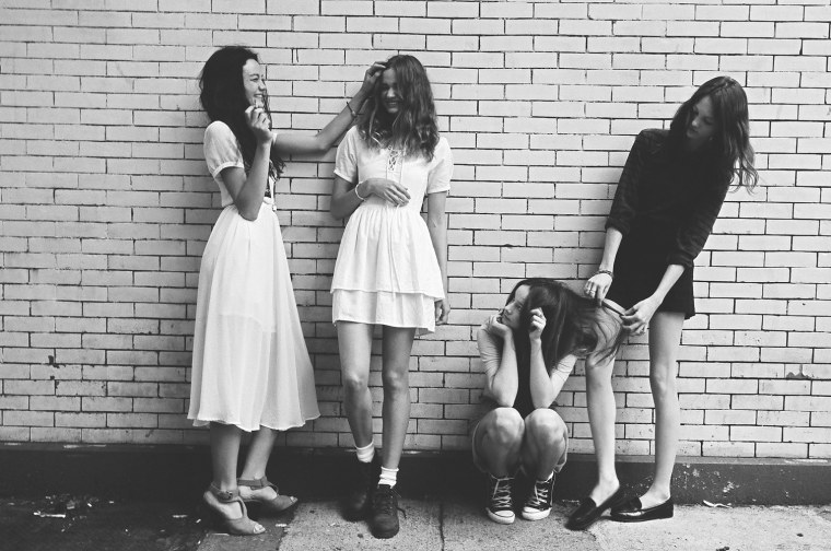 Друзья черно белое