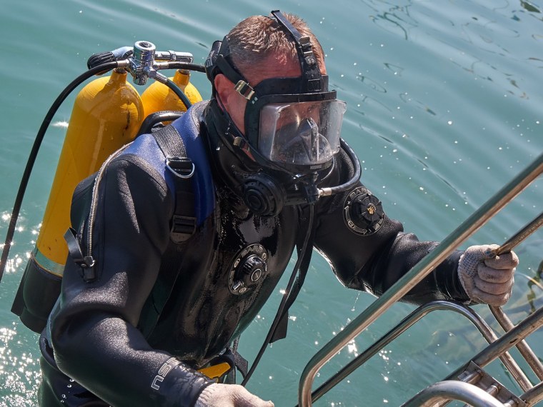 Водолаз дайвер