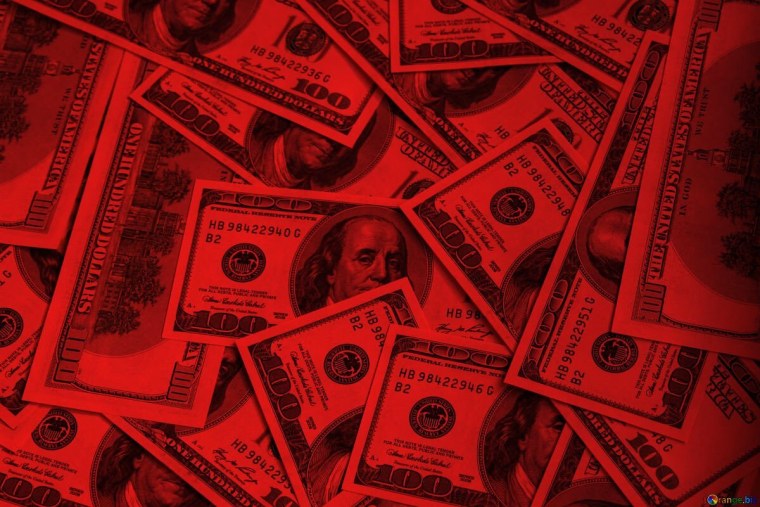 Деньги бумажные розовые