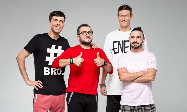 Антон Шастун Арсений Попов Сергей Матвиенко и Дмитрий позов