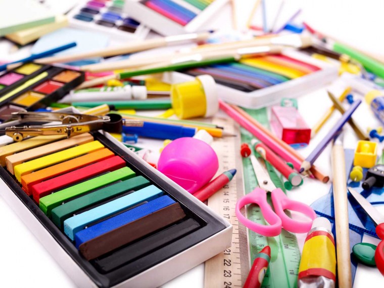 Школьные принадлежности