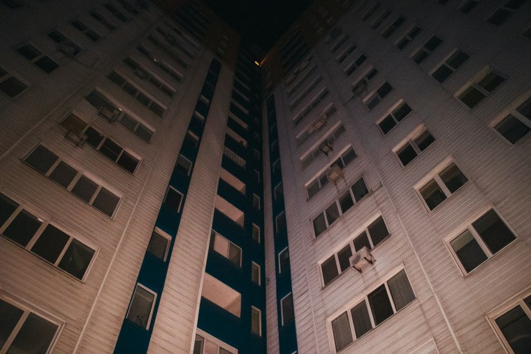 Фон падения с крыши без людей