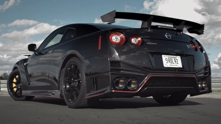 Ниссан ГТР р35 2020