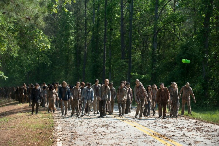 Ходячие мертвецы толпа зомби