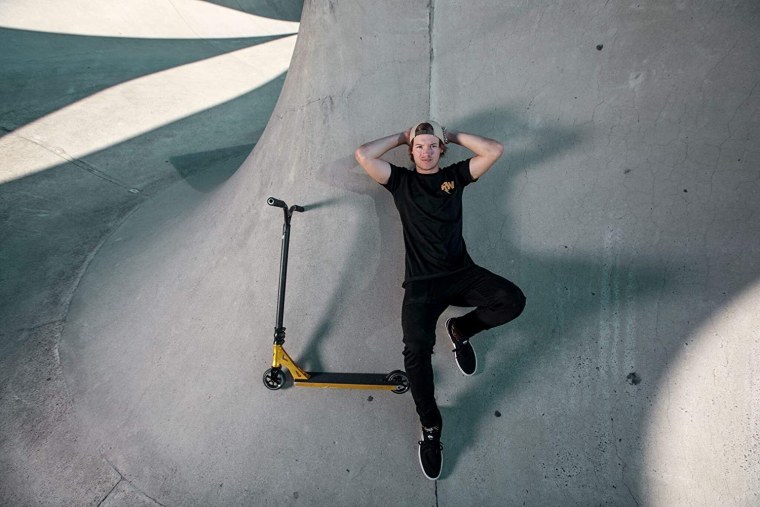 Райан Уильямс самокат