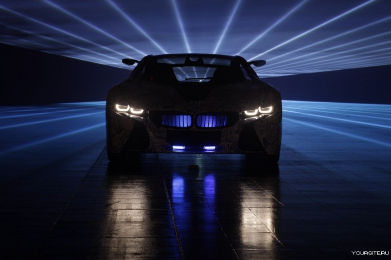 Машина в темноте