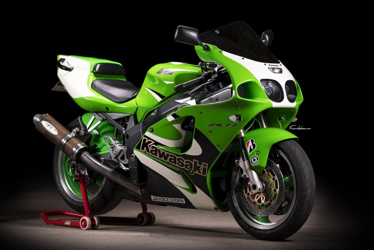 Мотоцикл Кавасаки 3000