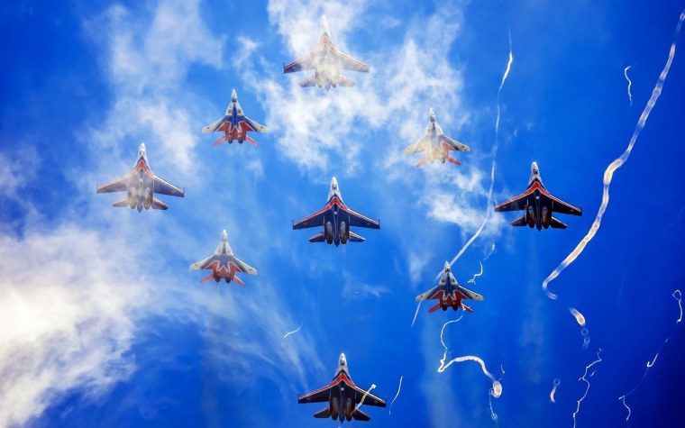 Русские Витязи пилотажная группа